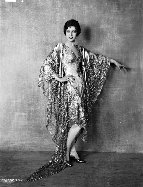 1920s Women Clothing Style That Gave Birth To Modern Fashion Demilked