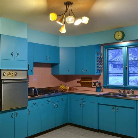 Smart And Retro Style Kitchen Ideas For That Different Look