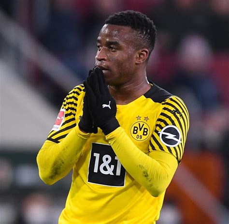 Youssoufa Moukoko Das Einstige Wunderkind Steht Beim BVB Vor Dem Aus