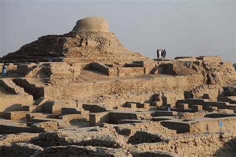 Mohen jo Daro Museum in the city Mohenjo-daro