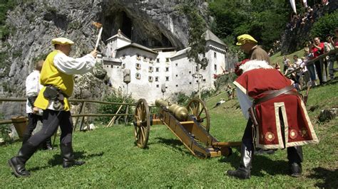 Predjama Castle Postojna Cave Park Welcome To The Official Website