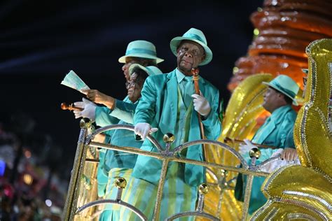 Fotos Desfile Da Mocidade Independente No Carnaval Carnavalesco