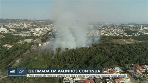 Incêndio persiste em área de mata de Valinhos após 24 horas e moradores