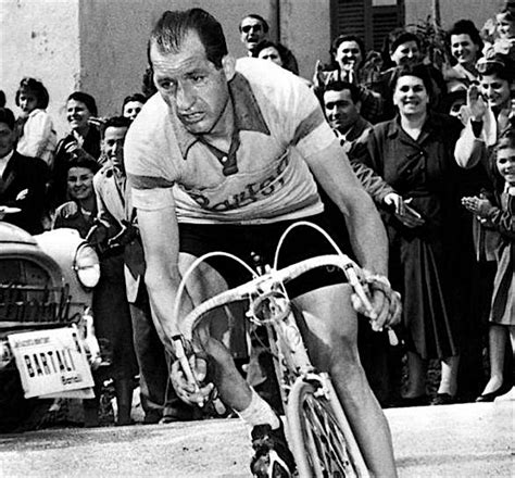 Gino Bartali Uno Dei Pi Forti Ciclisti Di Tutti I Tempi Qui Con Tante Foto