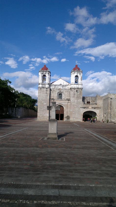 Templo De San Pablo Huitzo Oaxaca San Pablo Mansions House Styles