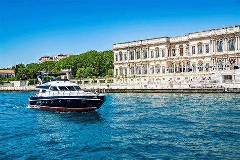 2 Hours Luxury Bosphorus Cruise By A Private VIP Yacht