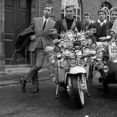 Mods On Scooters C S Vespa Mod Scooter Scooter Erofound