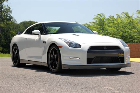 Nissan Gt R Black Edition Review Autotalk