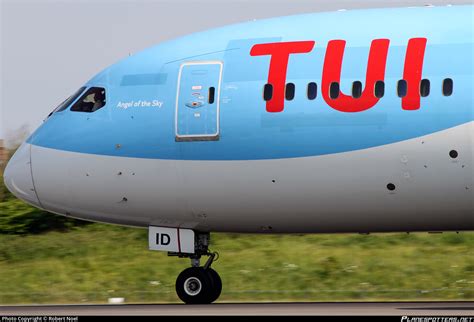 G TUID TUI Airways Boeing 787 8 Dreamliner Photo By Robert Noel ID