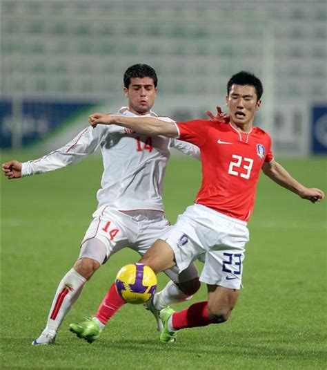 허정무호 지루한 몸풀기시리아만 울고 웃는 2골 축구·해외리그 스포츠 뉴스 한겨레