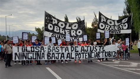 El Polo Obrero Cort Cuatro Rutas En Mendoza Y Prepara Un Acampe En La