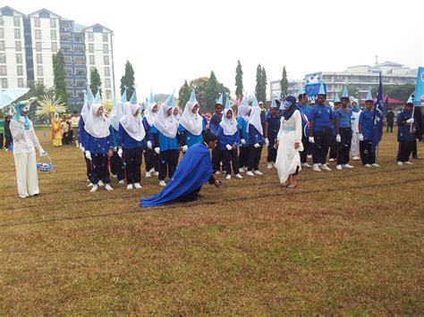 Sekolah Menengah Kebangsaan Jawi Kejohanan Padang Dan Balapan 2012