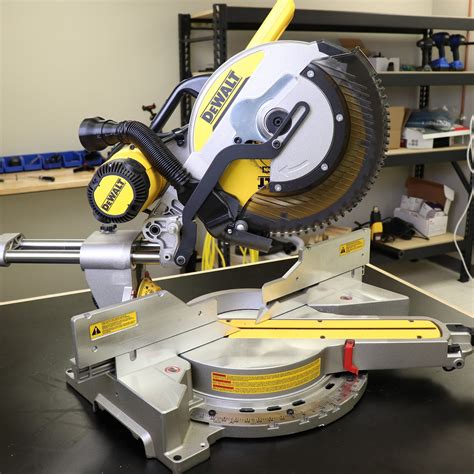 DeWalt DWS779/780 Sliding Miter Saw Dust Collection