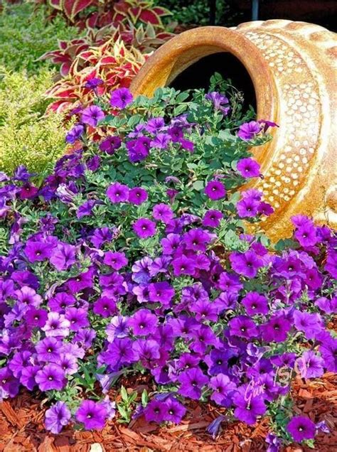 30 Spilled Flower Pot Ideas To Brighten Up Your Garden Landscape BIENTIN