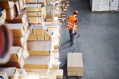 How To Avoid Common Warehouse Safety Issues