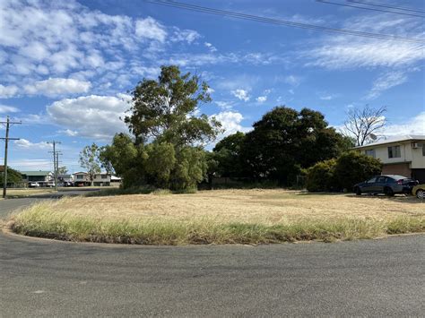 Sold 25 Gum Street, Blackwater QLD 4717 on 01 Jun 2023 - 2018363259