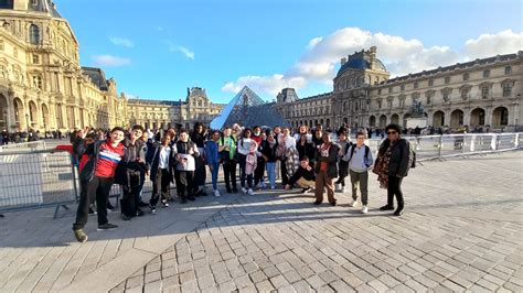 Les 6ème4 6ème5 6ème8 En Sortie Au Musée Du Louvre Collège Jean