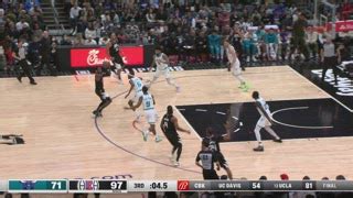 Last Second Field Goal Hornets Clippers NBA Official