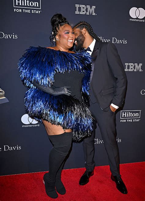 Lizzo Blows Kisses On The Red Carpet At Pre Grammy Gala