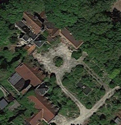 Gold Castle / Château d'Or