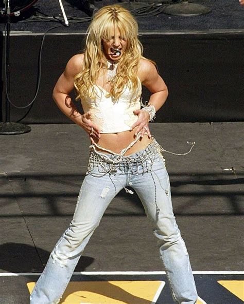 Pin On Britney Spears Britney Spears Performance Britney Spears 2000s Fashion Outfits