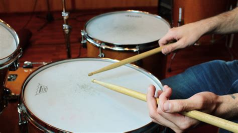 4 Ways to Hold a Drumstick - wikiHow