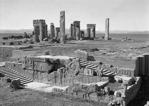 Tiro Diritto — archaeoart: Palace of Xerxes, Persepolis, Iran,...