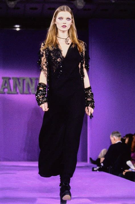 Anna Sui Spring Ready To Wear Fashion Show Vogue Fashion