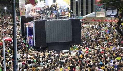 Mais De Milh O De Pessoas Curtiram A Folia No Dia De Abertura Do