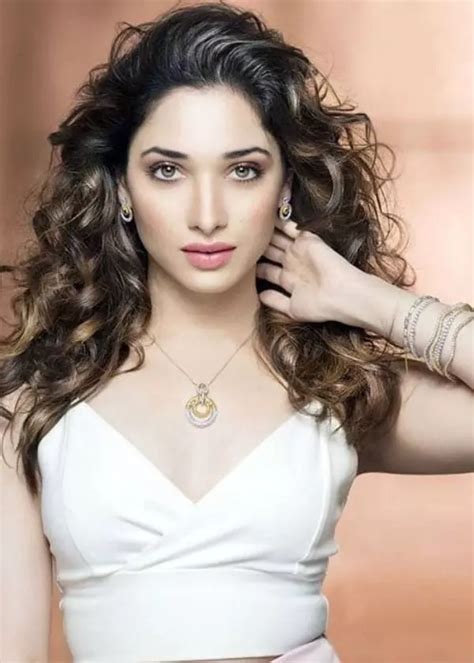 Hot Half Nude Tamannaah Bhatia Photos ThBLOG