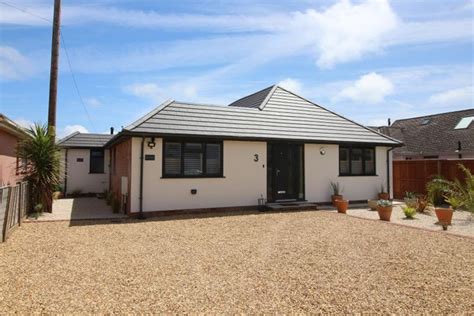 Becton Lane Barton On Sea New Milton Bh25 Bungalows For Sale Buy