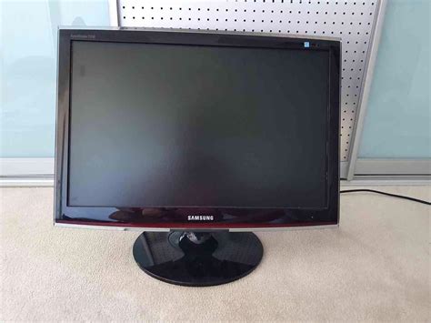 Monitor Samsung Syncmaster T240 Bazar Hyperinzerce Cz