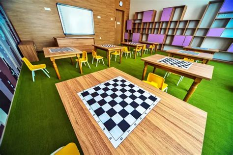 Школа будинок: картинки, стокові Школа будинок фотографії, зображення ...
