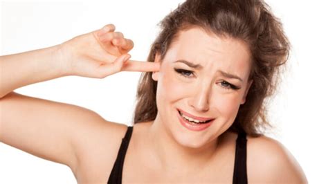 Itchy Ears Inside Ear Canal Meaning Causes Allergies Treatment