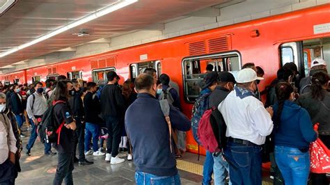 Falla En L Nea Del Metro Deja A Cientos De Personas Encerradas En Convoy