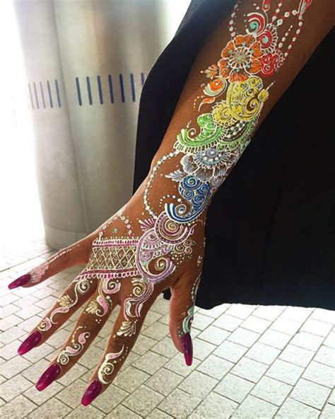 Share More Than 77 Henna Tattoos On Dark Skin Best Incdgdbentre