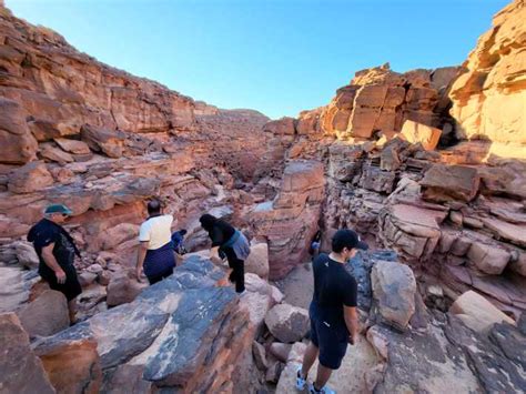 Sharm El Sheikh Escursione Di Un Giorno Al Canyon Colorato Al Blue