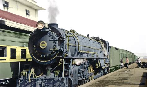 A Locomotiva N Dos Caminhos De Ferro De Louren O Marques Anos