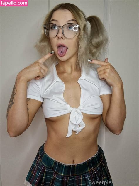 Sweethoney Pie Sweetpieshornyfree Nude Leaked Onlyfans Photo