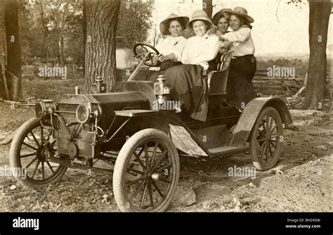 Henry Ford Hand Crank Car S