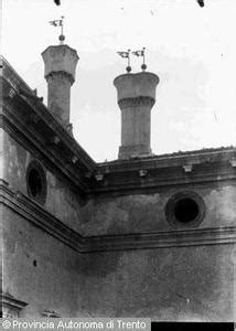 Trento Castello Del Buonconsiglio Camini Del Magno Palazzo Trentino