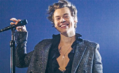 Harry Styles Net Worth From One Direction Solo Music Marvel