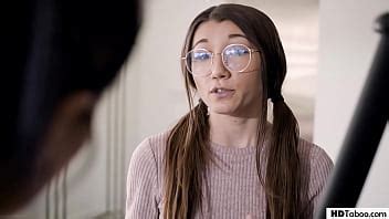 Nerdy Girl Having Squirting Lesbian Sex In A Tricky Way XNXX JP NET