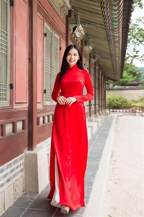 Cô giáo xinh đẹp từng lọt top Hoa hậu mê khoe dáng nuột với bikini