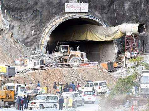 Uttarkashi Tunnel Accident Live 5 दिन से उत्तरकाशी टनल हादसे में फंसे