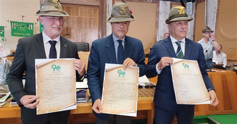 Comune Di Latina Siglato In Aula Consiliare Il Gemellaggio Tra Gli