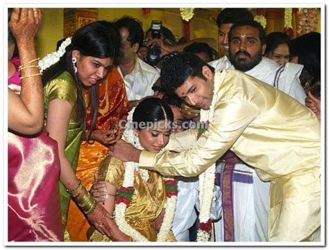 Aarthi And Tamil Actor Jayam Ravi Wedding Photos