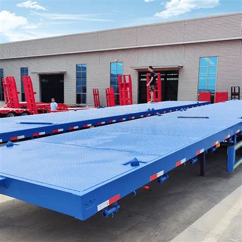 Heavy Duty 3axles Flatbed Container And Bulk Cargo Multi Purpose Truck