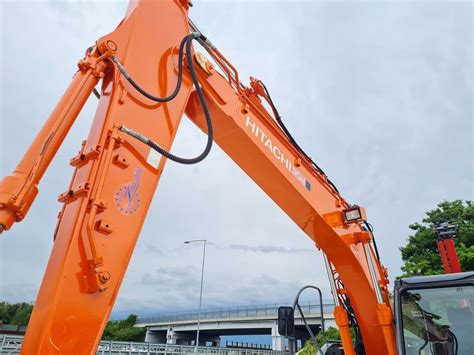 Pelles Sur Chenilles Hitachi Zaxis Zx Us Zeta Macchine