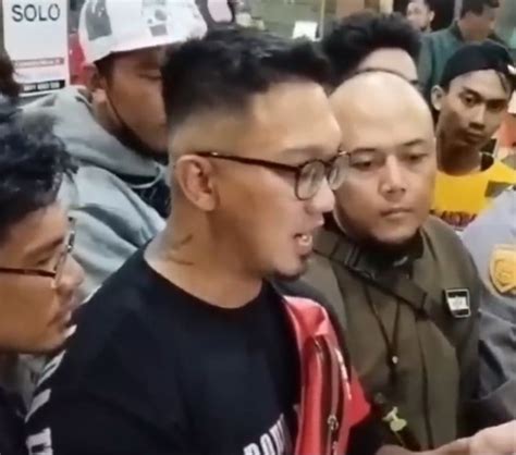 Driver Ojol Pengeroyok Kru Youtuber Konten Cegat Motor Lawan Arah Jadi